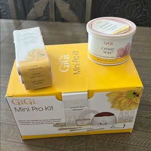 GiGi Mini Pro Kit with Crème Wax